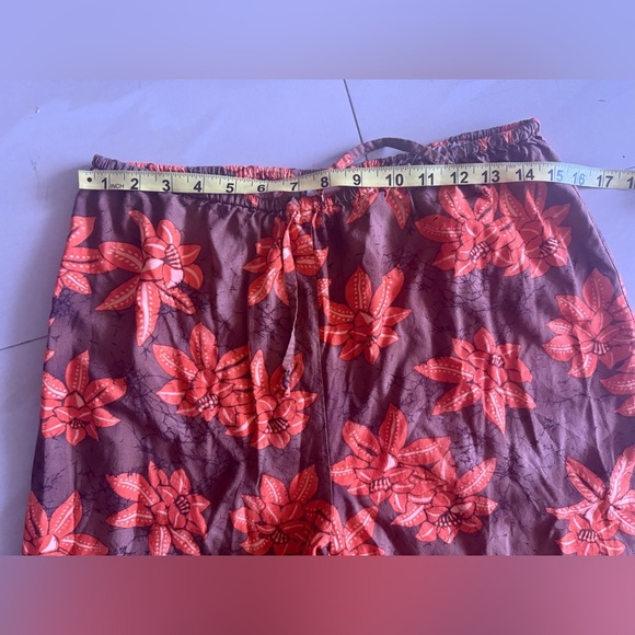 Victoria's Secret Black and Orange Casual Pants with Floral Design - Picture 8 of 16